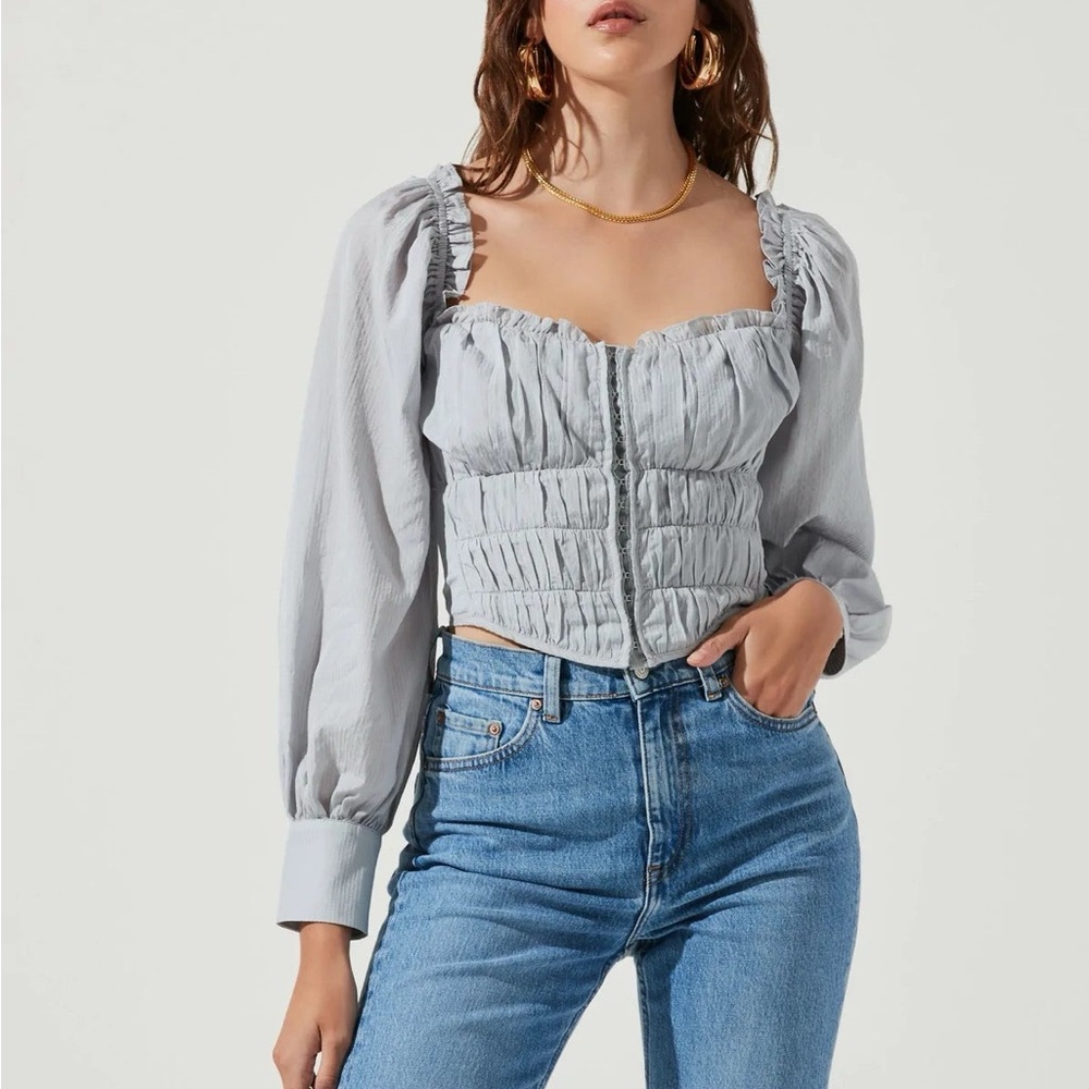 ASTR Amber Hook & Loop Top